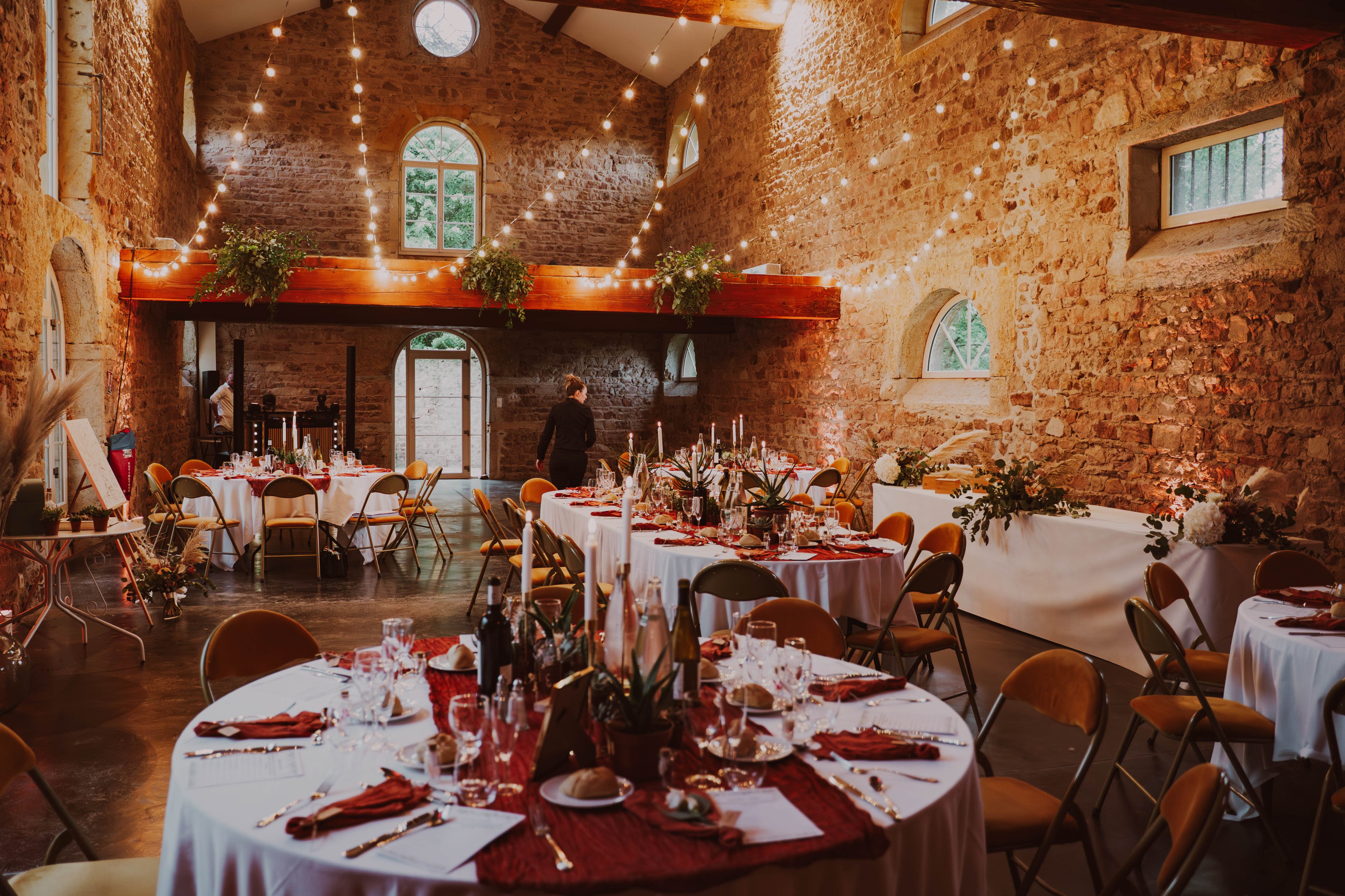 Pourquoi certains budgets mariage à Lyon sont irréalistes (et comment éviter cette erreur)- Les mariés d'Alex